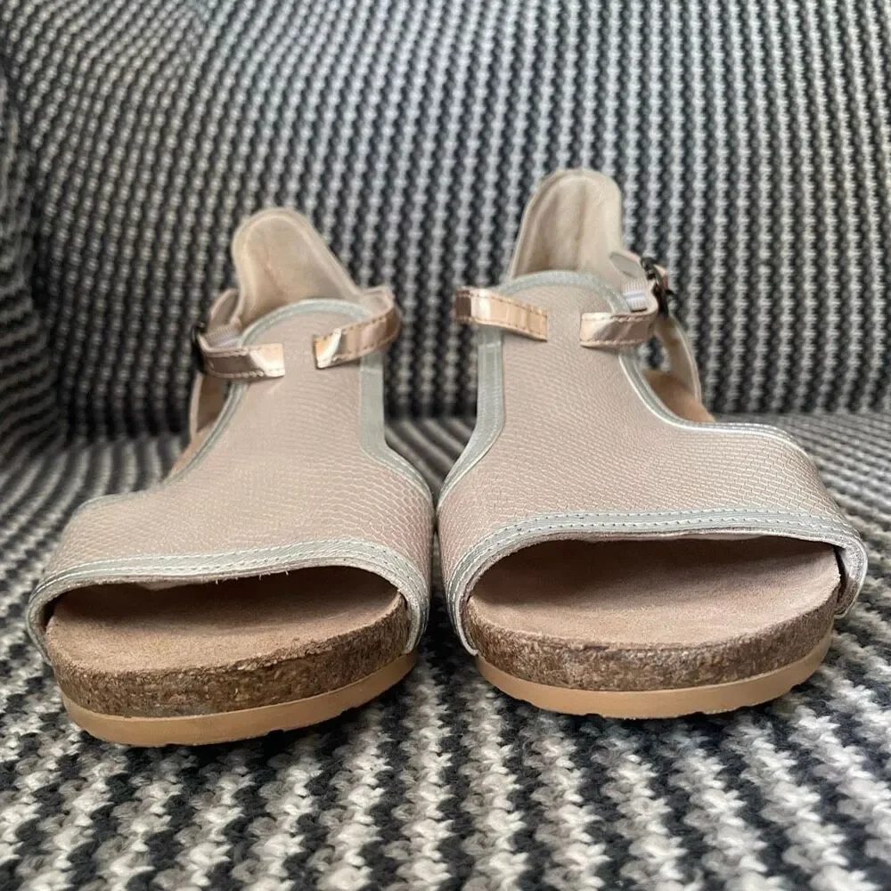 Naot Fiona women’s shoe size 11-11.5 (42) wedge sandal